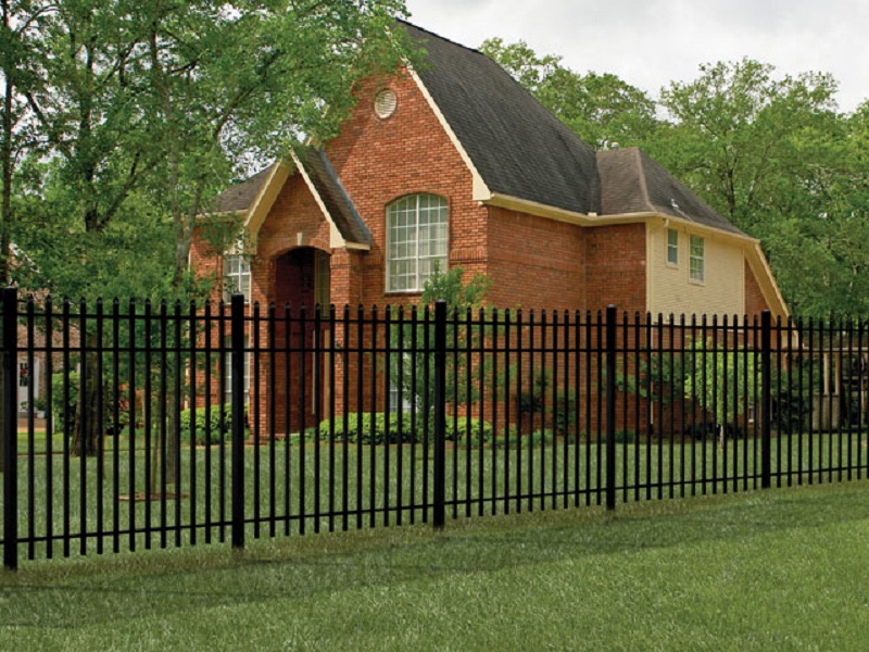 Fencing - Sixt Lumber wood vinyl aluminum fencing